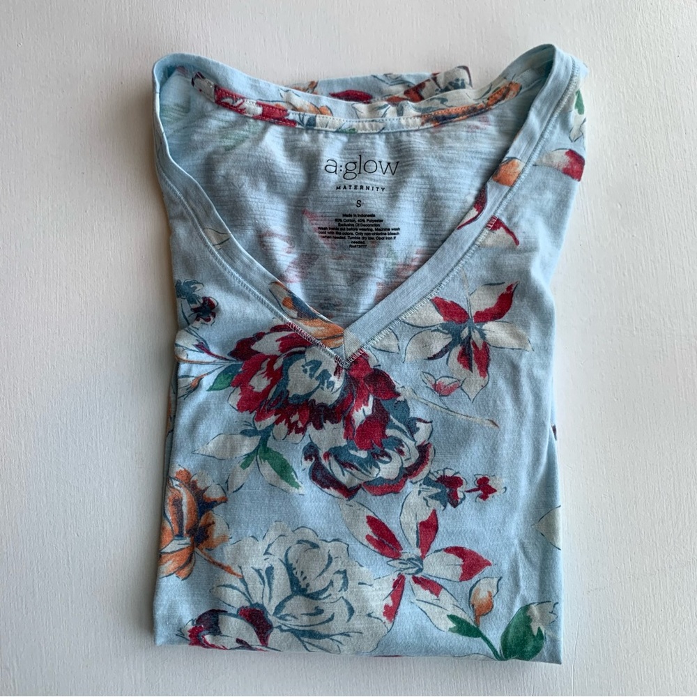 Maternity Tee 💙🌺